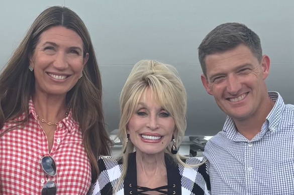 Joe and Jessi Baker, Dolly Parton